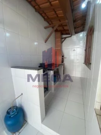 Imagem CASA COM EXCELENTE 3 ANDARES, ESTRUTURA COM LOCALIZAÇÃO PRÓXIMO A VIA DE ACESSO A 3 ª PONTE!