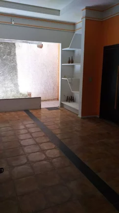 Imagem Casa à venda no Bairro Aruana com 3 Suítes e Piscina - Imperdível