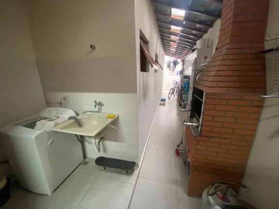 Imagem Casa com 3 dormitórios à venda, 96 m² por R$ 600.000,00 - Villa Branca - Jacareí/SP