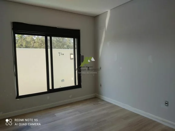 Imagem Casa de Alto Padrão em Condomínio