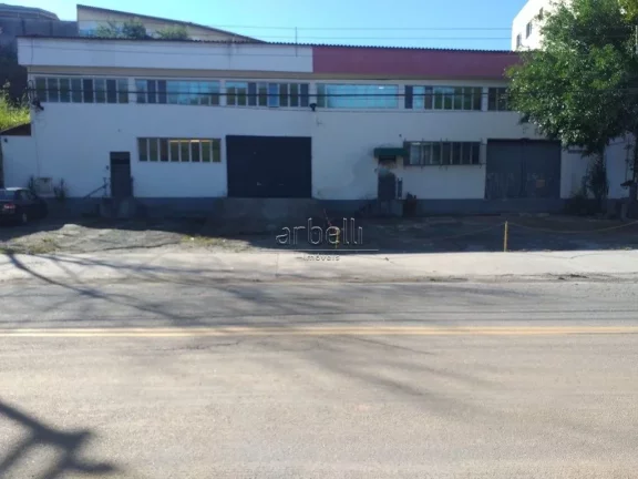 Galpão comercial com 1.069 M² de área total e 971 M² de área construída, com escritório, rece...