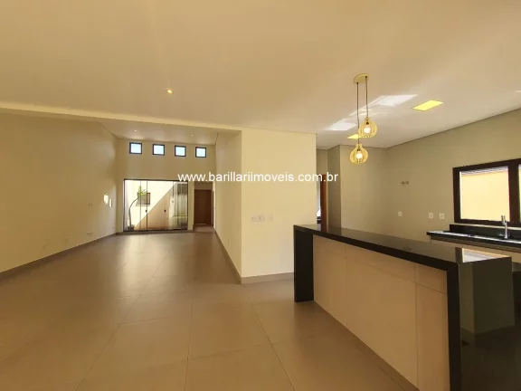 Imagem Casa Térrea com piscina no condomínio Jd. Vista Bella