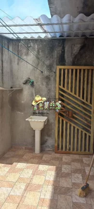 Imagem VENDO SOBRADO COM TRES ANDARES CIDADE A.E.CARVALHO