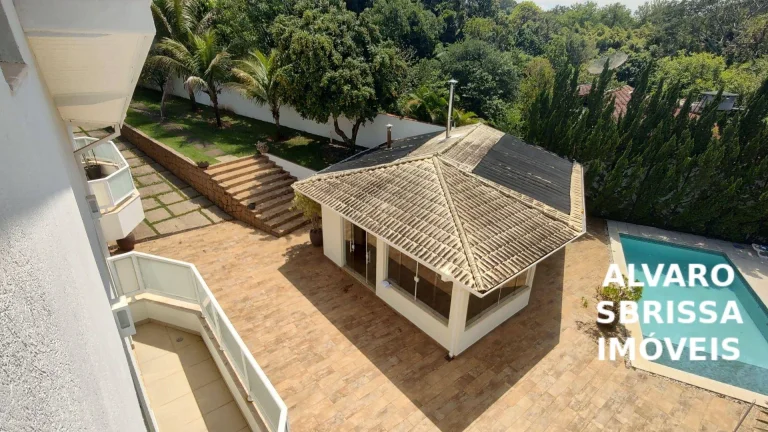 Imagem Casa com piscina, área gourmet e grande quintal. Estuda permuta com imóvel comercial. 395 m². Condomínio Zuleika Jabour Salto/SP