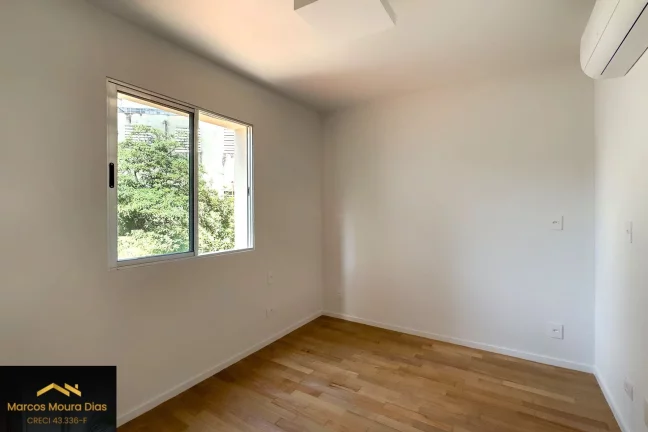 Imagem Apartamento no Alto da Lapa REFORMADO com 2 Dormitórios e 1 Vaga Coberta. Edifício com Lazer
