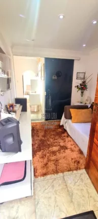 Imagem Seu novo lar em Santos: Casa espaçosa de 3 quartos com edícula para a família.