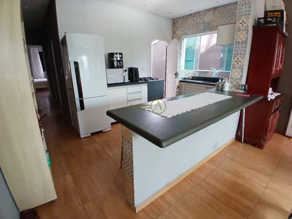 Imagem Casa geminada com área de churrasqueira, ótimo espaço e boa localização