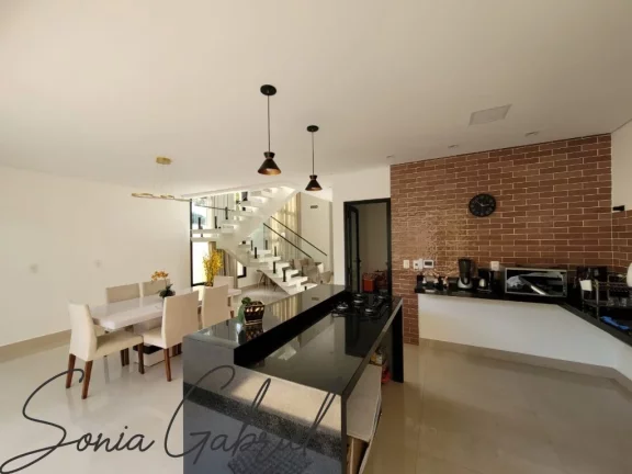 Imagem Imperdível casa à venda em Vinhedo-SP, Residencial Jatobá: 3 quartos, 3 suítes, 2 salas, 4 banheiros, 4 vagas, 220m²!