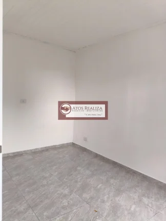 Imagem Casa tipo apartamento para locação em Vila Fachini, SP