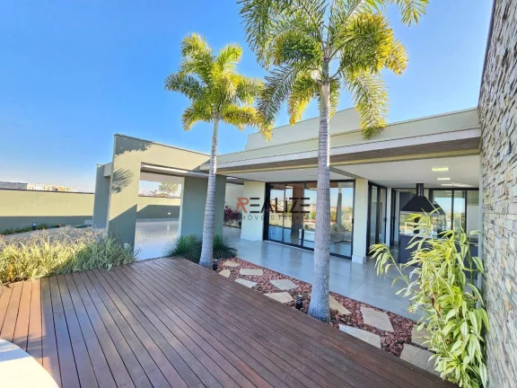 Imagem Casa moderna com quintal 3 suítes à venda, 261 m² por R$ 2.550.000 - Condomínio Terras de Itaici - Indaiatuba/SP