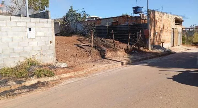 Imagem LOTES COM FINANCIAMENTO PRÓPRIO, SEM COMPROVAÇÃO DE RENDA!!