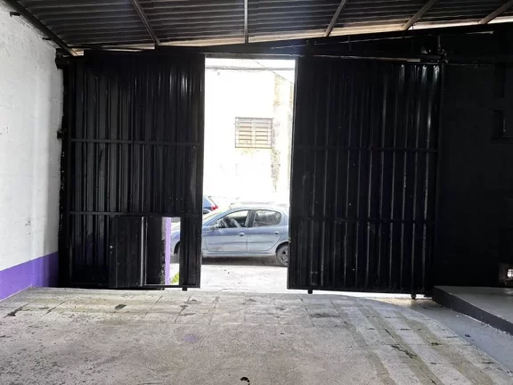 Imagem Galpão para alugar, 175 m² por R$ 4.632,00/mês - Vila Figueira - Suzano/SP