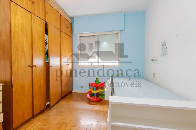 Imagem Apartamento na Avenida Angélica com 3 dormitórios (1 suíte) e 1 vaga, 196m²