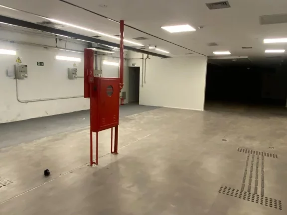 Imagem Salão para alugar, 620 m² por R$ 37.665,00/mês - Centro - Poá/SP