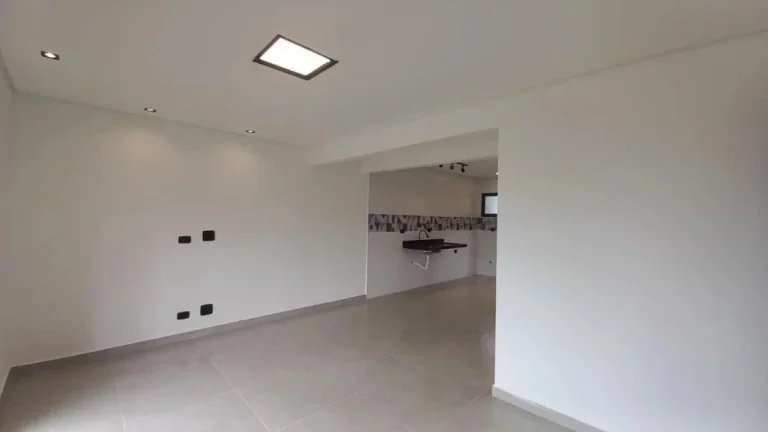Imagem Casa para Venda em Praia Grande, Caiçara, 3 dormitórios, 1 suíte, 2 banheiros, 1 vaga