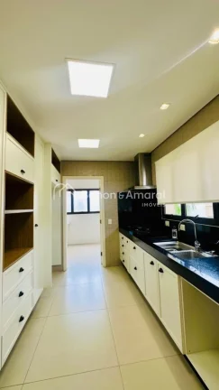 Imagem Em uma das ruas mais desejadas do Cambuí, este apartamento único oferece o privilégio de ocupar u...