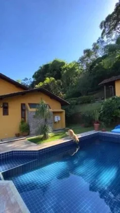 Imagem VENDO ESTA LINDA CASA NO BAIRRO: CONEGO - NOVA FRIBURGO RJ.