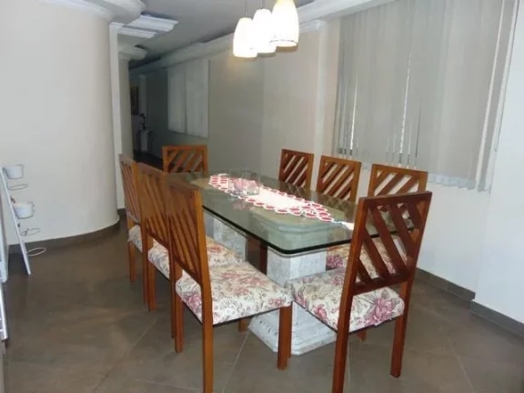 Imagem Pitangueiras,Local Nobre,70 M do Mar,1 por Andar,140 M² Úteis,Garagem,Churrasqueira,Totalmente Reformado,Top de Linha,Lindo!!!