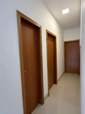 Imagem Casa De 2/4 C Suite No Forteville Em Goiania