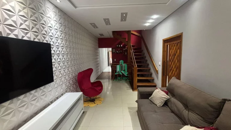 Imagem Sobrado com 4 dormitórios à venda, 216 m² por R$ 901.000,00 - Jardim Adriana - Guarulhos/SP