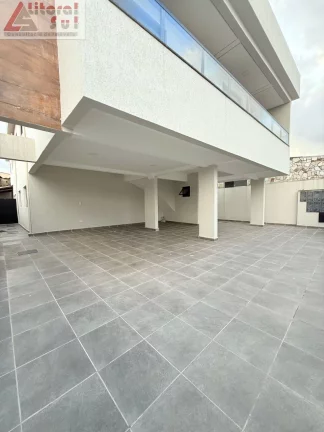 Imagem Casa em Condomínio à venda em Praia Grande-SP, bairro Melvi, 2 quartos, 1 sala, 1 vaga, 55,00 m². Confira!