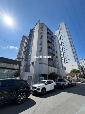 Imagem Apartamento com 02 dormitórios mobiliado e decorado á venda no centro de Balneário Camboriú.