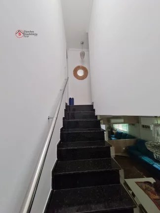 Imagem SOBRADO A VENDA NA VILA LÚCIA, A 10 MINUTOS A PÉ DO METRÔ VILA PRUDENTE. PORTEIRA FECHADA. COM AR CONDICIONADO E CHURRASQUEIRA.