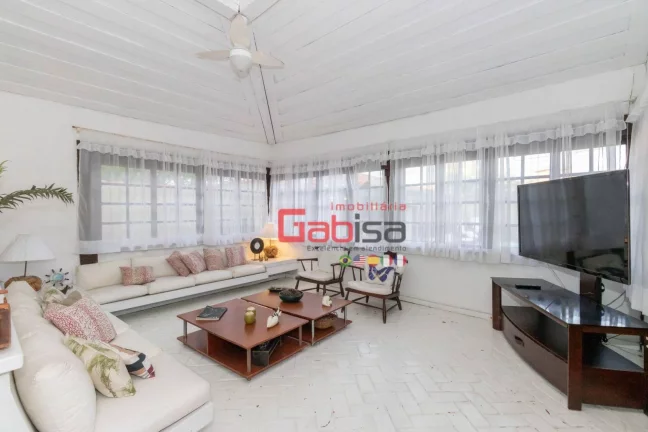 Imagem Casa com 4 dormitórios à venda, 250 m² por R$ 2.650.000,00 - Marina - Armação dos Búzios/RJ