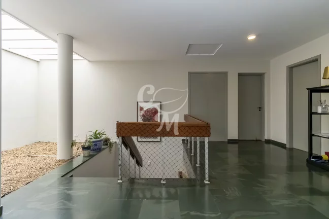 Imagem Linda Casa no Alto de Pinheiros, SP