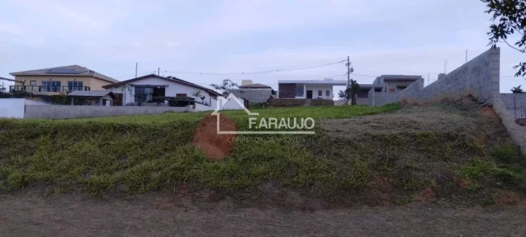 Imagem TERRENO À VENDA NO CONDOMÍNIO EM CONDOMINIO FECHADO EM ARAÇOIABA DE SERRA-SP.