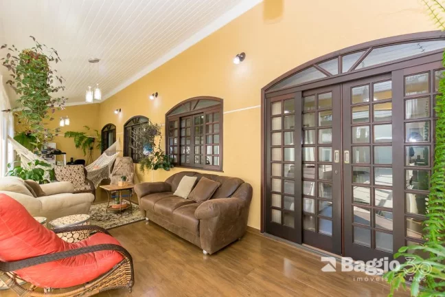 Imagem Casa com Piscina - 2 suites - São José dos Pinhais