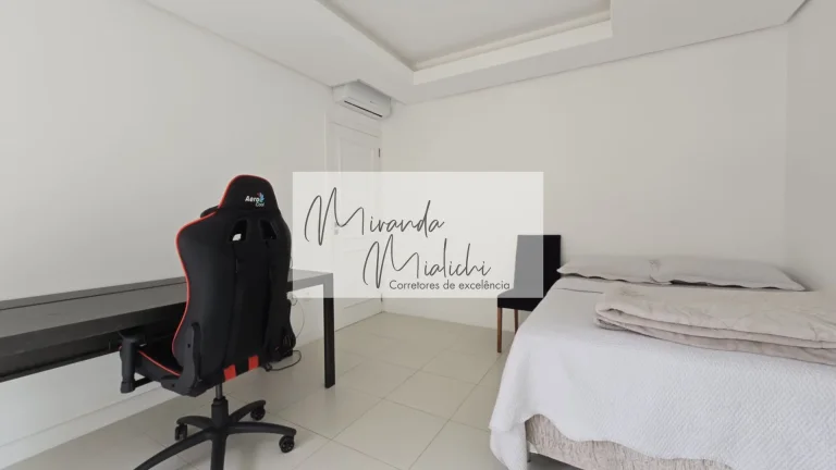 Imagem Cobertura Duplex para alugar em Canasvieiras com 3 quartos, sendo 3 suítes, 175m²