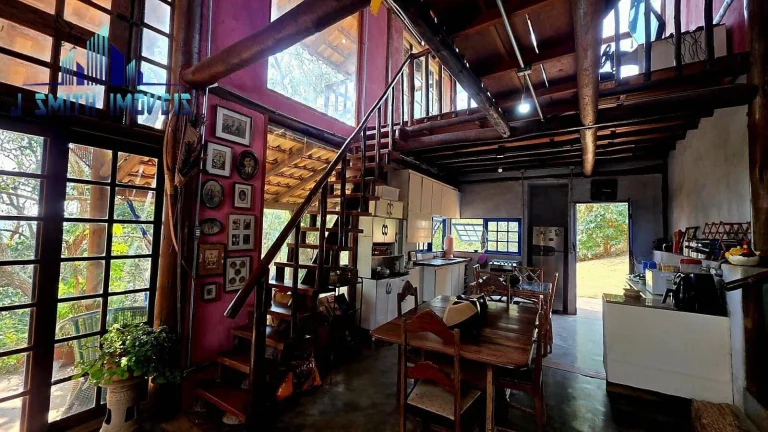 Imagem Casa de campo, rústica, um verdadeiro refúgio de harmonia e luz. 3 Suítes.