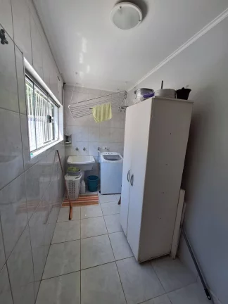 Imagem CASA EM 3 LOTES, PERTINHO DA PRAIA PAISAGISMO ESPETACULAR