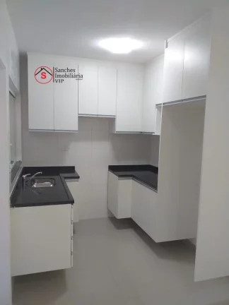 Imagem SOBRADO A VENDA EM CONDOMINIO FECHADO, 2 DORM, SENDO 2 SUÍTES E 2 VAGAS DE GARAGEM COBERTAS. LAZER COM PISCINA E CHURRASQUEIRA.
