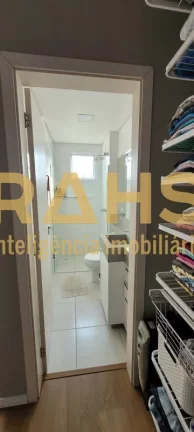 Imagem Ótimo apartamento com 3 quartos, sendo 1 suíte, localizado no bairro Costa e Silva, próximo a Pan...