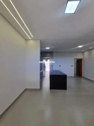 Imagem Apartamento Santa Lúcia, 2 dorm. sendo 1 suíte, 2 vagas de garagem.