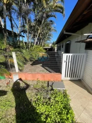 Imagem Imperdível oportunidade! Casa à venda em Ubatuba-SP, Rodovia Oswando Cruz, 3 quartos, 2 suítes, 2 salas, 1 banheiro, 133m².