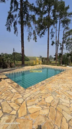 Imagem Sitio 52420 m2, 02 casas, 06 chalés, Salão festas, 02 piscinas, Asfalto