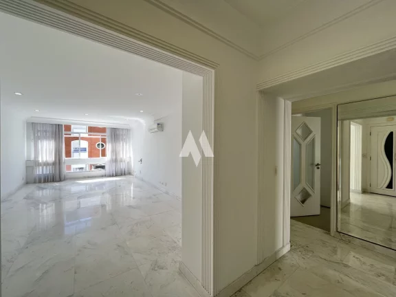 Imagem Apartamento 3 quartos à venda 1 quadra da praia no Gonzaga - Santos/SP