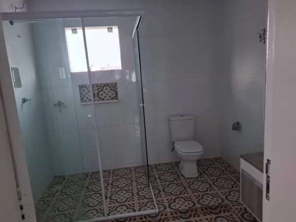 Imagem Sobrado com 4 Quartos no Santa Terezinha - FRG - R$490 mil