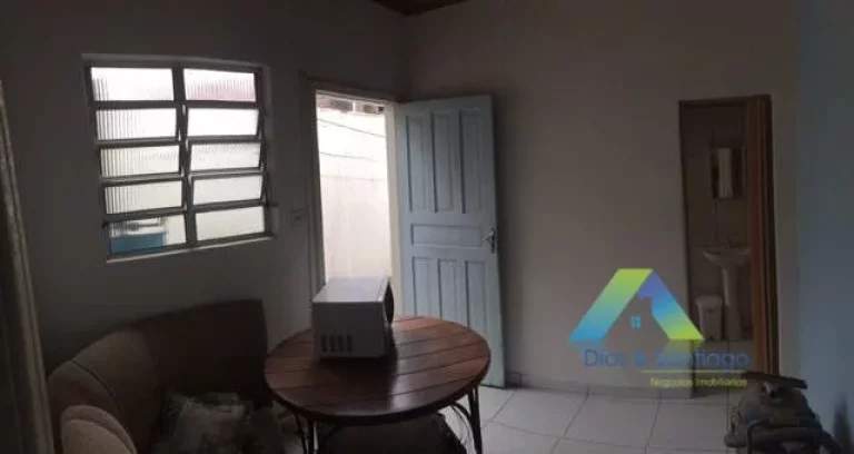 Imagem Ótima casa em bairro privilegiado a 5 minutos da estação do metro Sacomã e a 10 minutos da estação de metro Ipiranga.