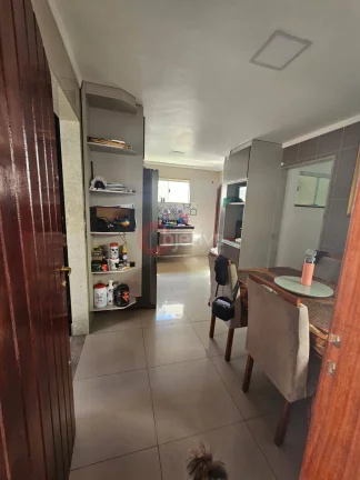 Imagem Casa duplex, 5 quartos com edícula, Parque Burle - Cabo Frio - RJ