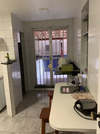 Imagem Oportunidade de Investimento e Moradia: Apartamento de 3 Quartos no Coração de Guarapari
Apresenta...