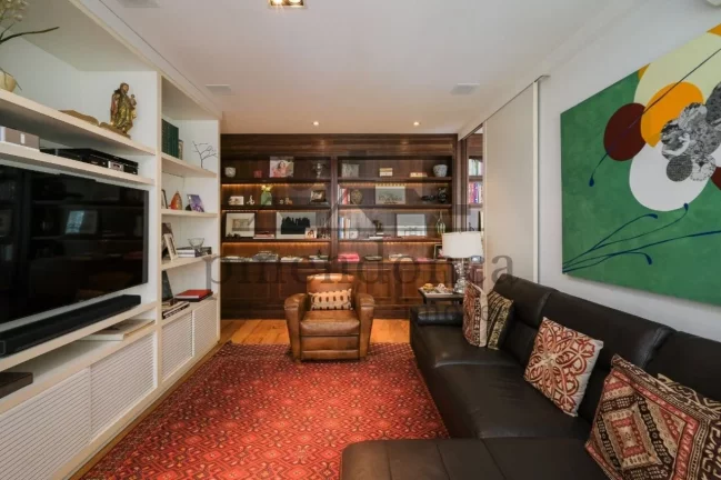 Imagem Maravilhoso apartamento duplex no Itaim Bibi com 394m².