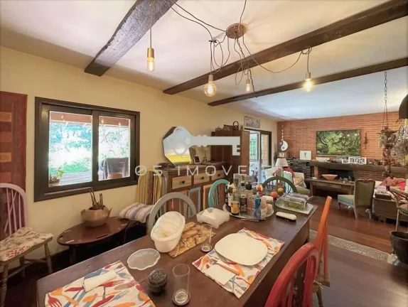 Imagem Grande casa na Fazendinha Granja Viana com 4 dorms/1suíte, piscina, gourmet