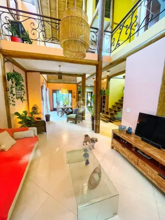 Imagem CASA LUXUOSA À VENDA A MENOS DE 120 MTRS DA PRAIA DO PEREQUÊ-AÇÚ UBATUBA-SP