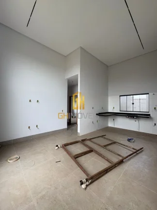 Imagem Casa 2 quartos, Veiga Jardim III, 405.000,00

A casa possui:

- Sala;
- 2 quartos, sendo 1 suite;
- ...