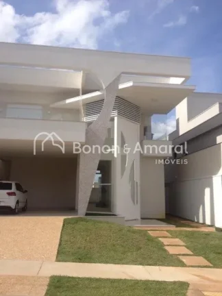 Imagem Descubra essa espaçosa residência de 374 m², cuidadosamente projetada para oferecer conforto e es...