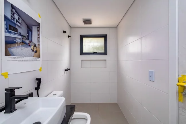 Imagem Sobrado com 3 Suítes, 2 vagas, churrasqueira à venda, 190 m² por R$ 1.304.680 - Vista Alegre - Curitiba/PR